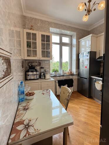 İcarəyə verilir 3 otaqlı köhnə tikili 80 m², Elmlər Akademiyası m., photo 9 from 12