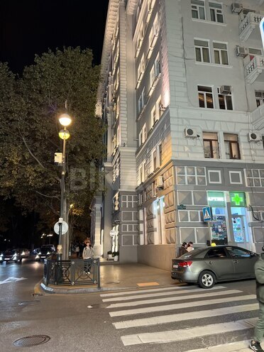 Сдаётся 2-комн. вторичка 60 м², м. Ичеришехер, photo 1 from 27