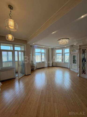 Продаётся 3-комн. новостройка 140 м², м. Низами, photo 4 from 11