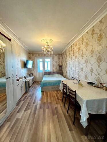 Продаётся 2-комн. вторичка 44 м², м. Иншаатчылар, photo 1 from 15