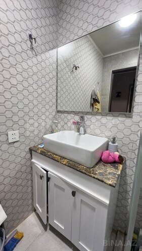 Сдаётся 2-комн. вторичка 60 м², м. Нефтчиляр, photo 16 from 18