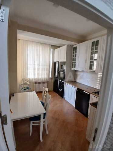 Сдаётся 2-комн. новостройка 85 м², Абшеронcкий  р., photo 9 from 10