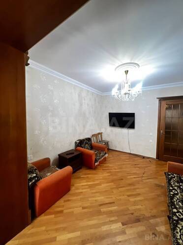 Продаётся 3-комн. вторичка 70 м², м. Ичеришехер, photo 14 from 24