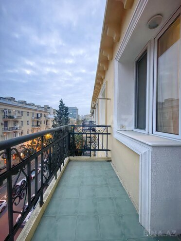 Satılır 2 otaqlı köhnə tikili 60 m², 28 May m., photo 8 from 27