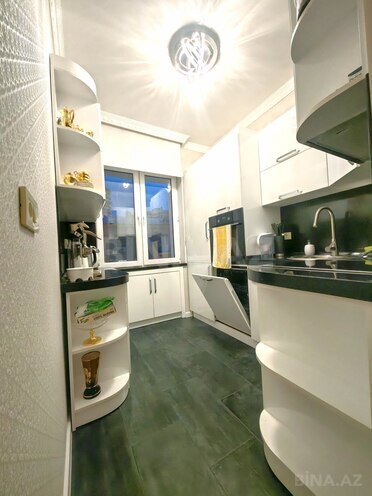 Satılır 2 otaqlı köhnə tikili 60 m², 28 May m., photo 18 from 27
