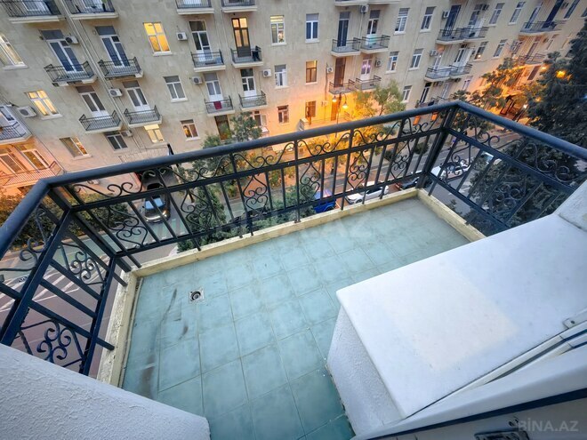 Satılır 2 otaqlı köhnə tikili 60 m², 28 May m., photo 11 from 27