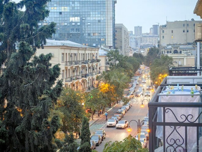 Satılır 2 otaqlı köhnə tikili 60 m², 28 May m., photo 10 from 27