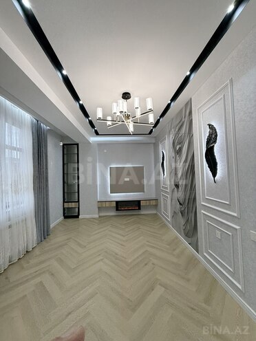 Продаётся 2-комн. новостройка 77 м², м. Кара Караев, photo 1 from 12