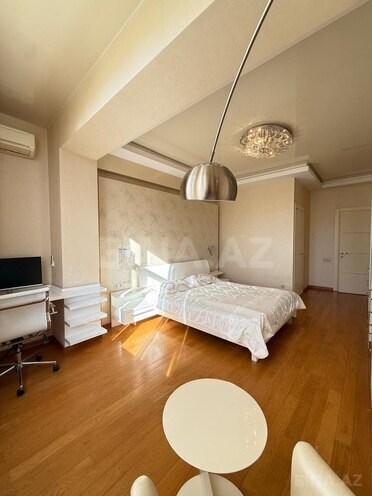 Продаётся 3-комн. новостройка 130 м², м. Элмляр Академиясы, photo 7 from 14