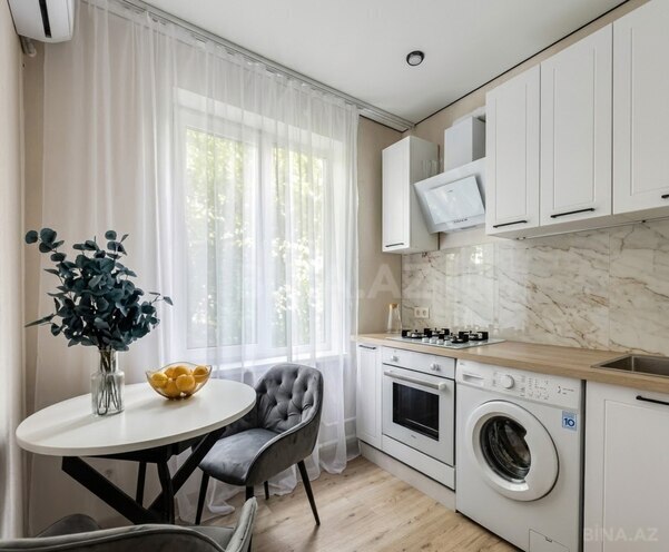 Satılır 3 otaqlı köhnə tikili 90 m², Nəsimi m., photo 5 from 8
