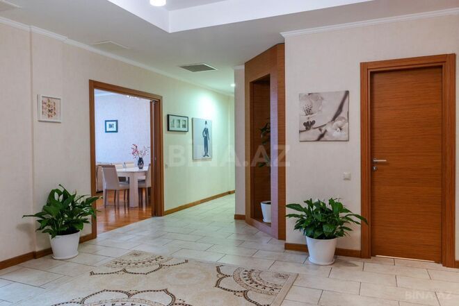 Сдаётся 3-комн. новостройка 170 м², м. Низами, photo 20 from 26
