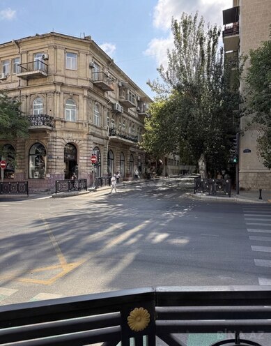 Satılır 2 otaqlı köhnə tikili 50 m², 28 May m., photo 1 from 12