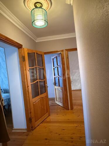 Satılır 3 otaqlı köhnə tikili 75 m², Bakıxanov q., photo 1 from 19