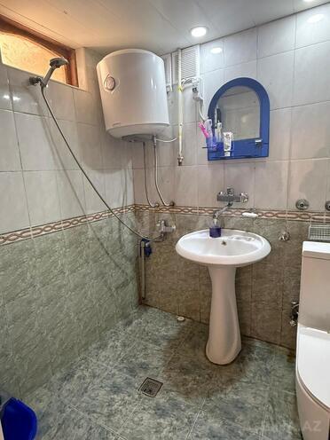 Satılır 3 otaqlı köhnə tikili 75 m², Bakıxanov q., photo 17 from 19