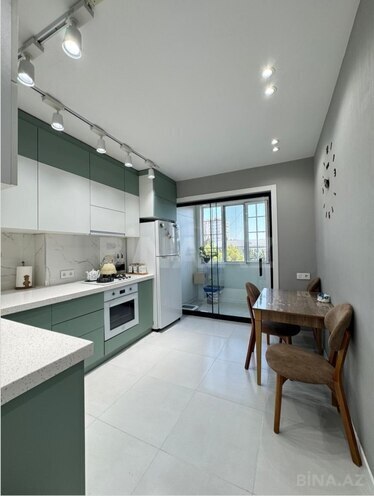 Продается 2-комн. вторичка 75 м², м. Мемар Аджеми, photo 1 from 10