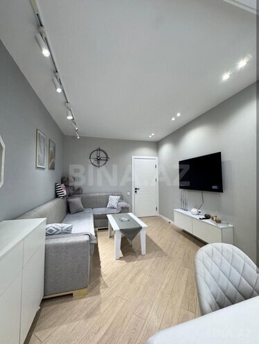Продается 2-комн. вторичка 75 м², м. Мемар Аджеми, photo 5 from 10
