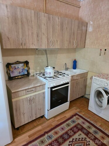 İcarəyə verilir 3 otaqlı köhnə tikili 85 m², Əhmədli m., photo 7 from 11