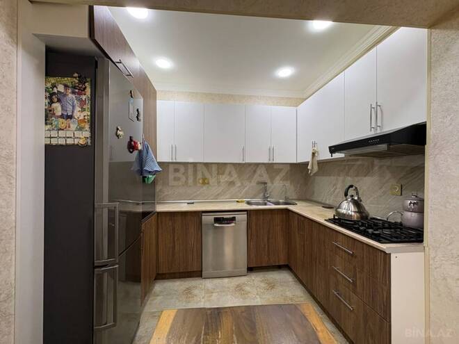 Продаётся 3-комн. вторичка 65 м², м. Ази Асланов, photo 21 from 32