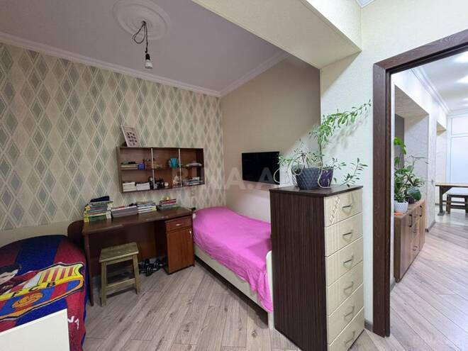 Продаётся 3-комн. вторичка 65 м², м. Ази Асланов, photo 16 from 32