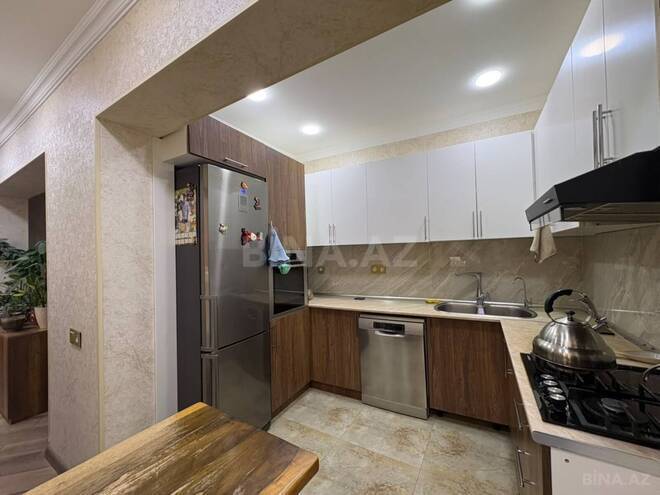 Продаётся 3-комн. вторичка 65 м², м. Ази Асланов, photo 22 from 32