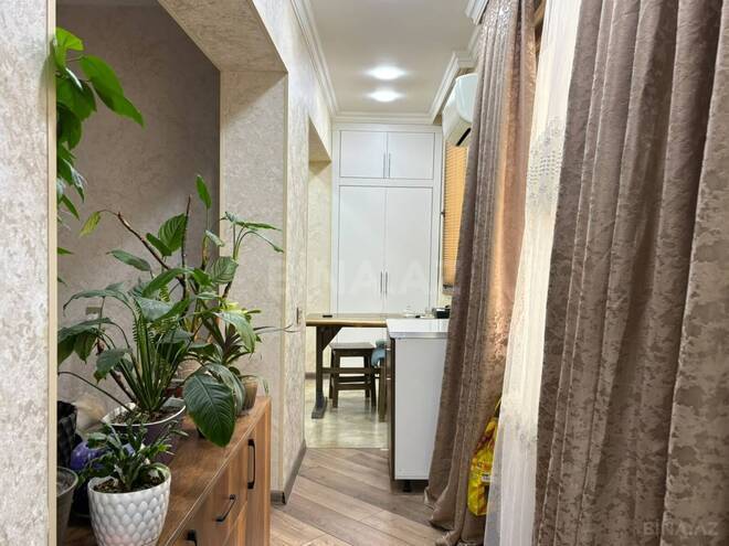 Продаётся 3-комн. вторичка 65 м², м. Ази Асланов, photo 18 from 32