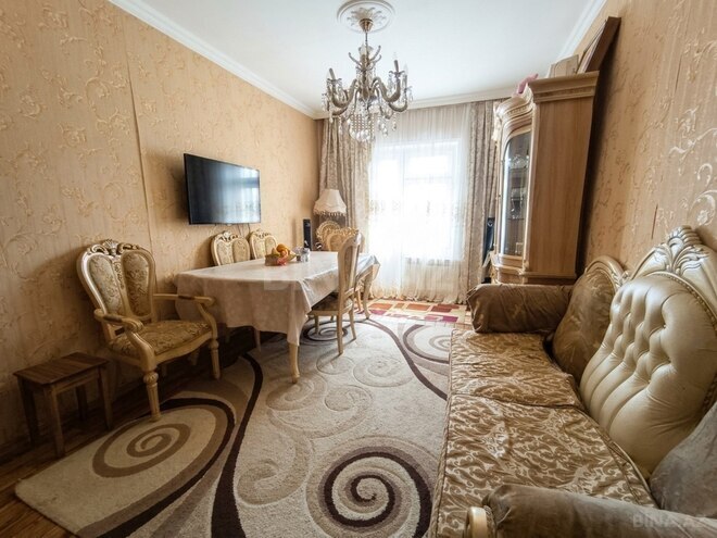 Продается 2-комн. вторичка 65 м², м. Гянджлик, photo 3 from 12