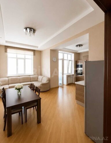 Satılır 6 otaqlı yeni tikili 240 m², 28 May m., photo 4 from 15