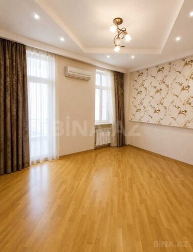 Satılır 6 otaqlı yeni tikili 240 m², 28 May m., photo 8 from 15