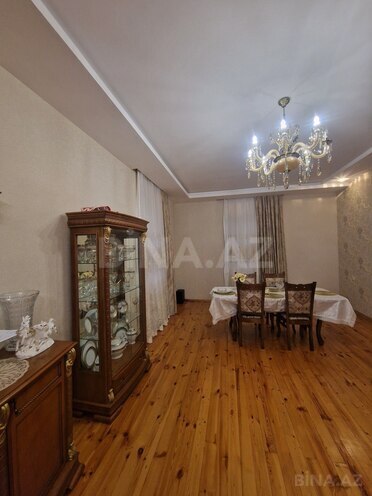 Satılır 8 otaqlı həyət evi/bağ evi 300 m², Yeni Ramana q., photo 6 from 19