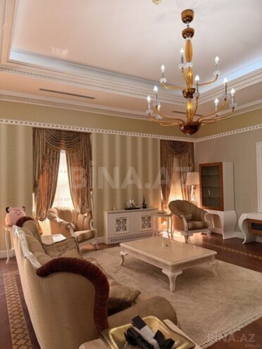 İcarəyə verilir 6 otaqlı köhnə tikili 330 m², Sahil m., photo 1 from 12