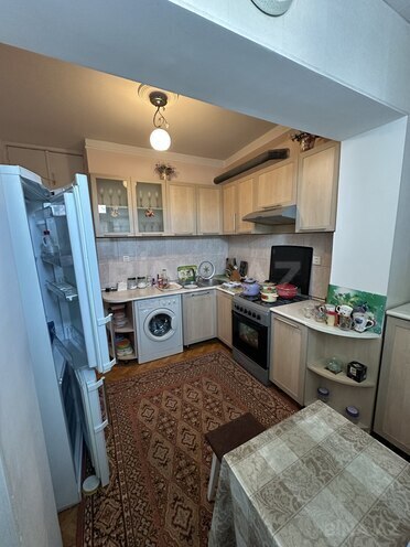 Продаётся 3-комн. вторичка 85 м², м. Ази Асланов, photo 13 from 16