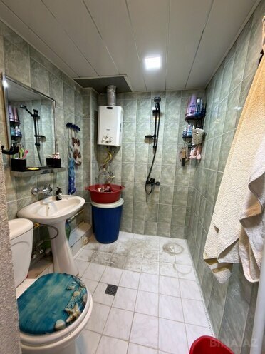 Satılır 2 otaqlı köhnə tikili 47 m², İnşaatçılar m., photo 8 from 11