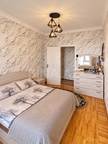 Satılır 4 otaqlı köhnə tikili 135 m², 20 Yanvar m., photo 4 from 14