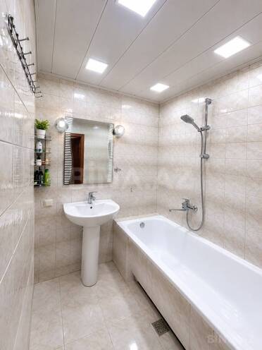 Продаётся 3-комн. вторичка 85 м², м. Ази Асланов, photo 8 from 9