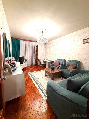 Продаётся 2-комн. вторичка 70 м², м. Гянджлик, photo 1 from 9