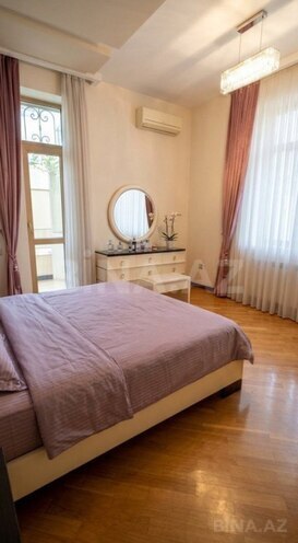 İcarəyə verilir 3 otaqlı yeni tikili 150 m², Nizami m., photo 7 from 8