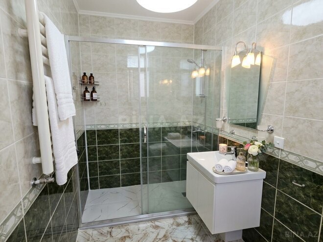 İcarəyə verilir 3 otaqlı yeni tikili 150 m², Sahil m., photo 11 from 12