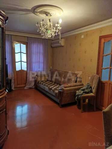 Продается 3-комн. вторичка 70 м², photo 1 from 16