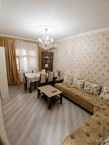 Satılır 2 otaqlı köhnə tikili 65 m², Gənclik m., photo 3 from 12