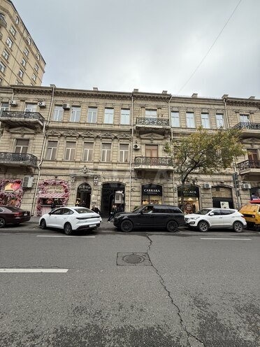 Satılır 1 otaqlı köhnə tikili 24 m², Sahil m., photo 4 from 12