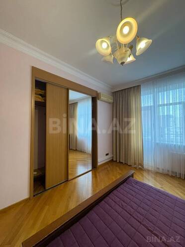 Сдается 3-комн. новостройка 165 м², м. 28 мая, photo 13 from 26