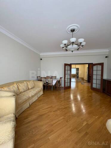 Сдается 3-комн. новостройка 165 м², м. 28 мая, photo 1 from 26