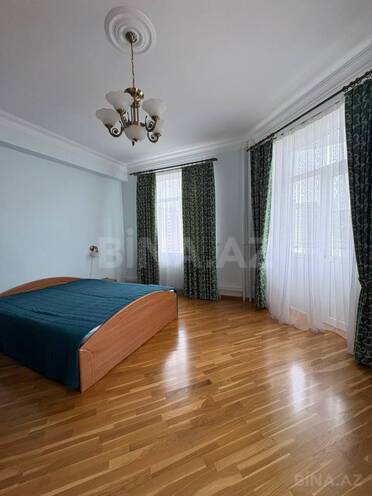 Сдается 3-комн. новостройка 165 м², м. 28 мая, photo 21 from 26