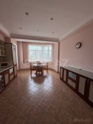 Сдается 3-комн. новостройка 165 м², м. 28 мая, photo 16 from 26