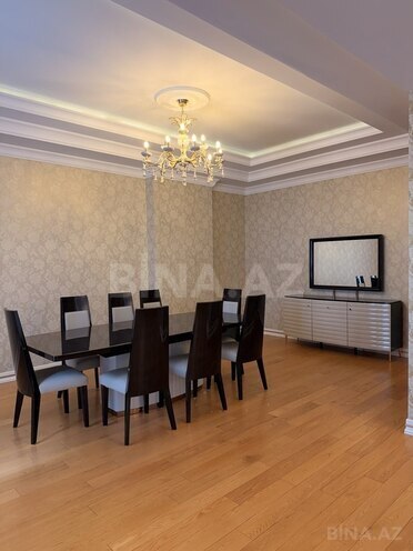 İcarəyə verilir 6 otaqlı köhnə tikili 550 m², Nizami m., photo 4 from 18