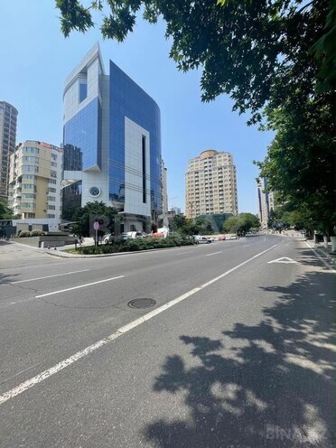 Satılır 4 otaqlı yeni tikili 200 m², 28 May m., photo 17 from 32