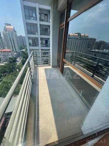 Satılır 4 otaqlı yeni tikili 200 m², 28 May m., photo 15 from 32