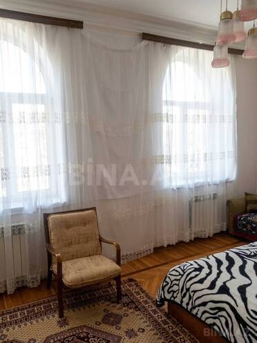Satılır 2 otaqlı köhnə tikili 75 m², Nizami m., photo 4 from 17