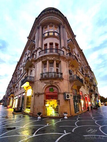 Продается 4-комн. вторичка 130 м², м. Сахил, photo 1 from 14
