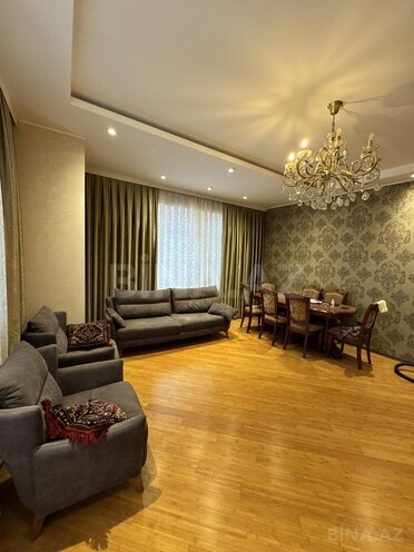 Сдается 3-комн. новостройка 110 м², м. Гянджлик, photo 1 from 27